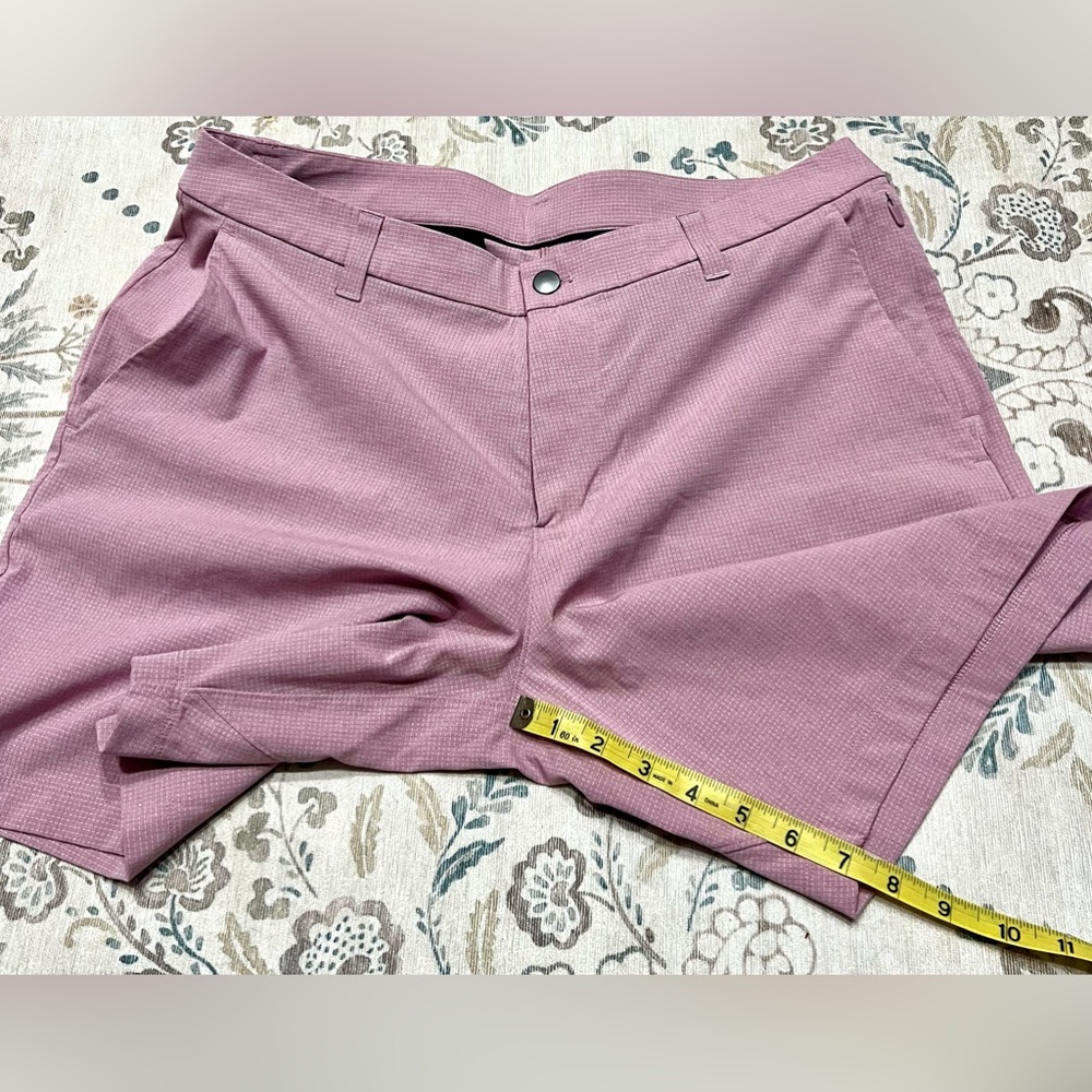 Lululemon Commission Classic-Fit Short 7" Ventlight Heathered Pink Taupe Size 34 - Picture 3 of 5